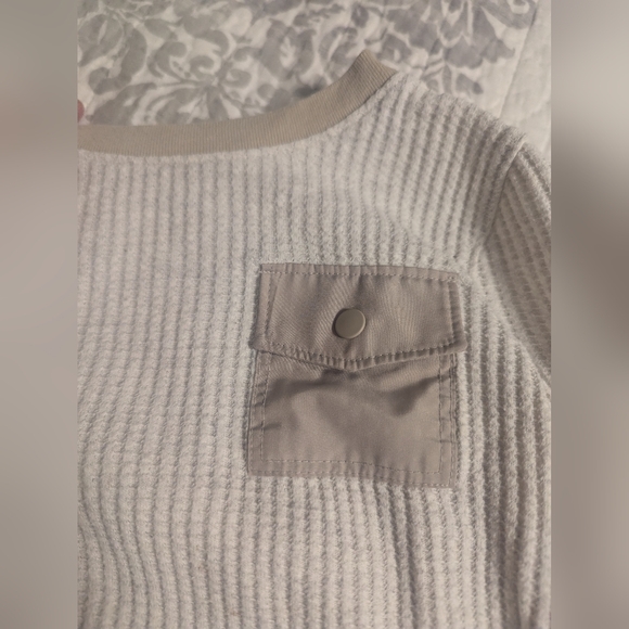 Two 4T Old Navy Waffle Henleys - Picture 2 of 6